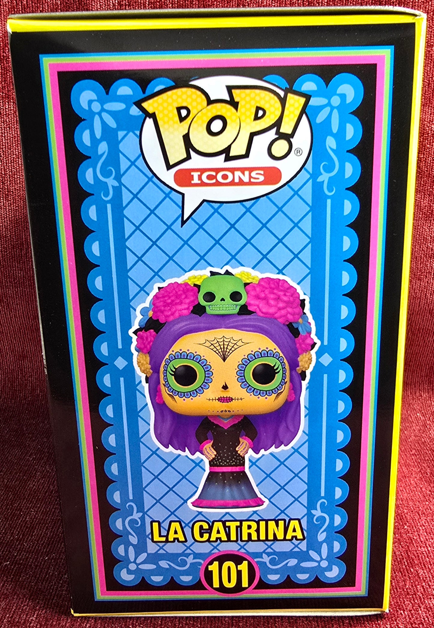 Funko Pop! Icons: La Catrina Exclusive # 101 (Nib)
With pop protector