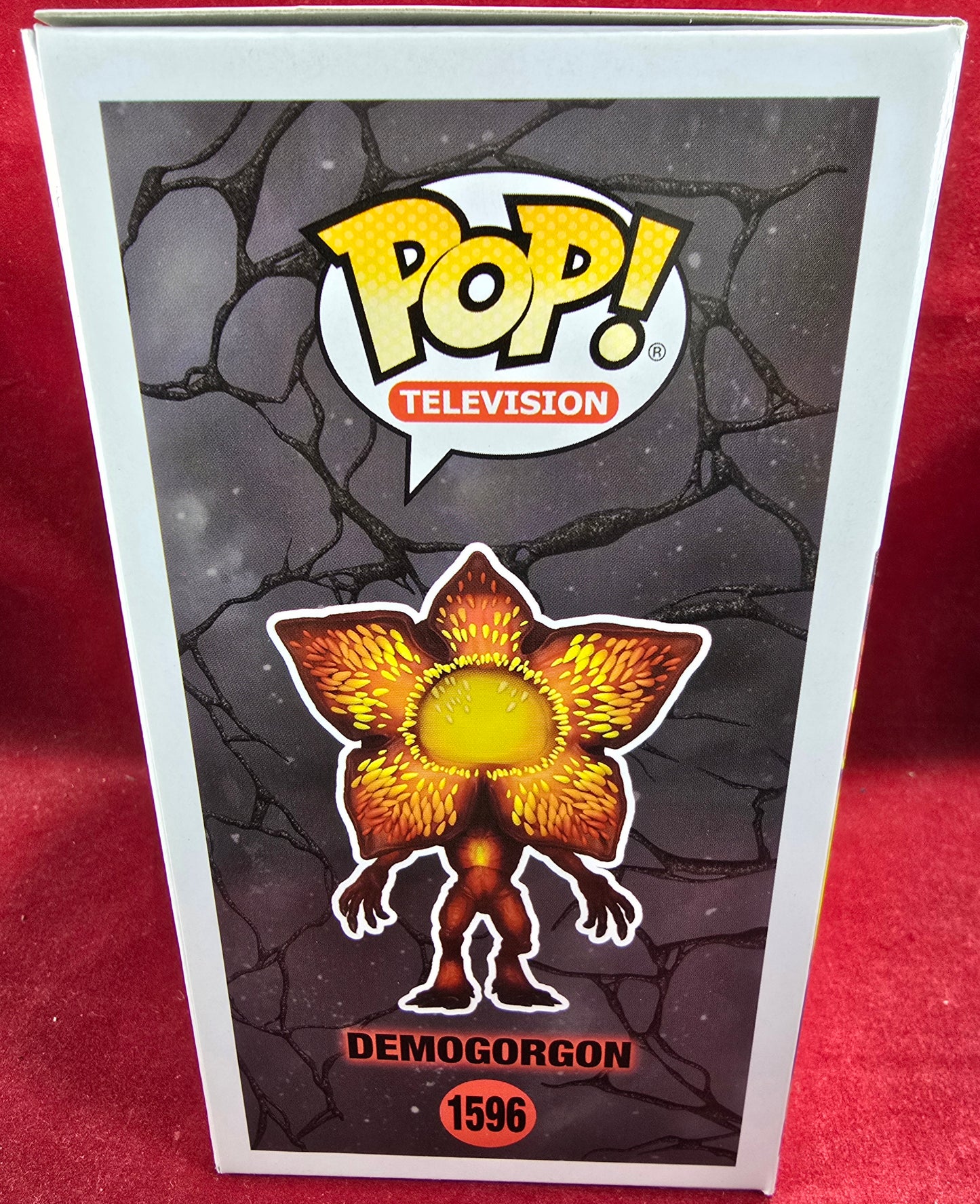 Demogorgon funko # 1596 (nib) with pop protector