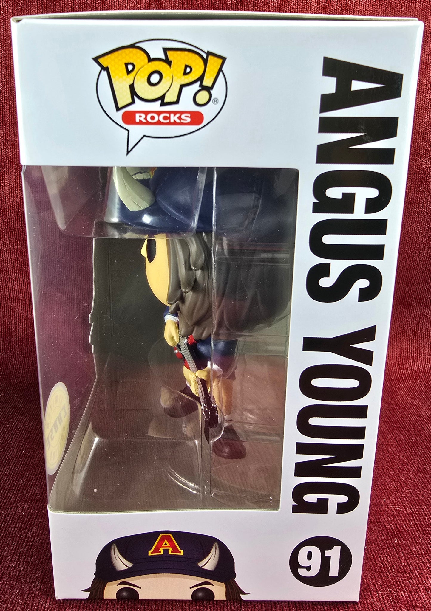 Funko Pop! Vinyl: Angus Young #91 (Nib)
With pop protector