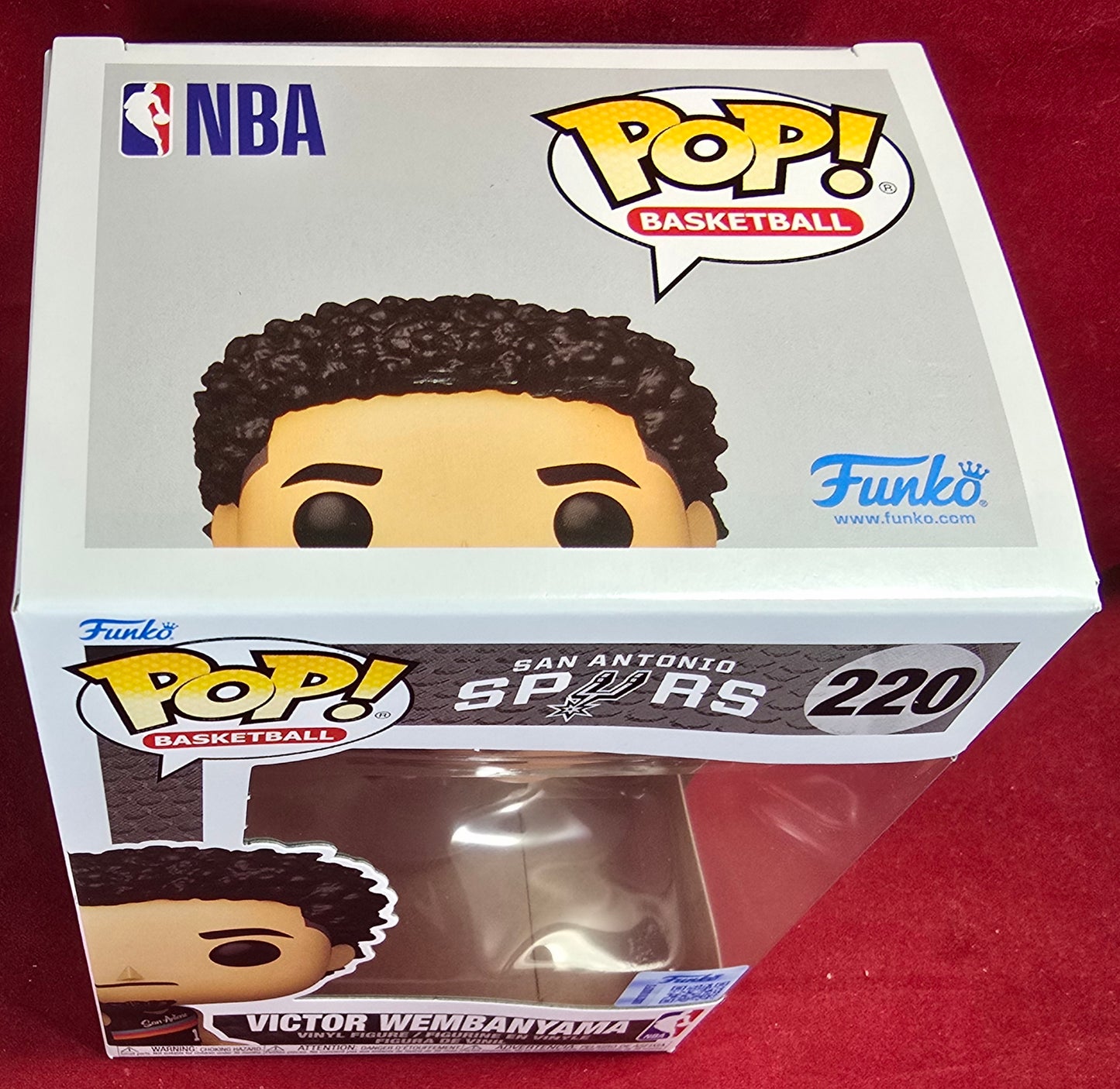 Funko Pop!  Victor Wembanyama Exclusive Funko #220 (Nib
With pop protector