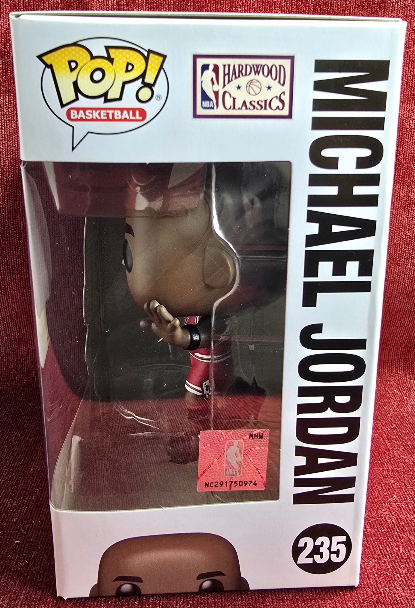 Funko Pop! Vinyl: Michael Jordan # 235 (Nib) 
With pop protector