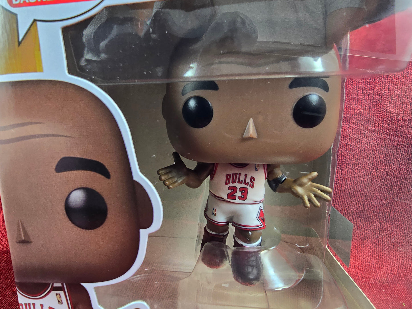 Funko Pop! Vinyl:  Michael Jordan # 234 (Nib)
With pop protector