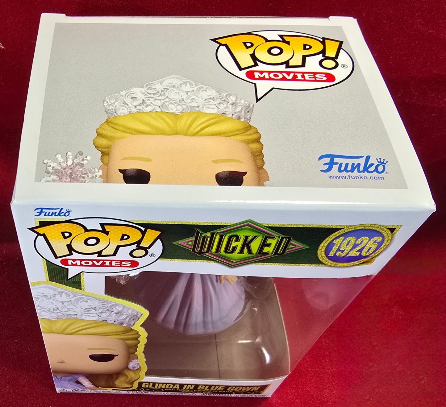 Glinda in blue gown funko # 1926 (nib) with pop protector