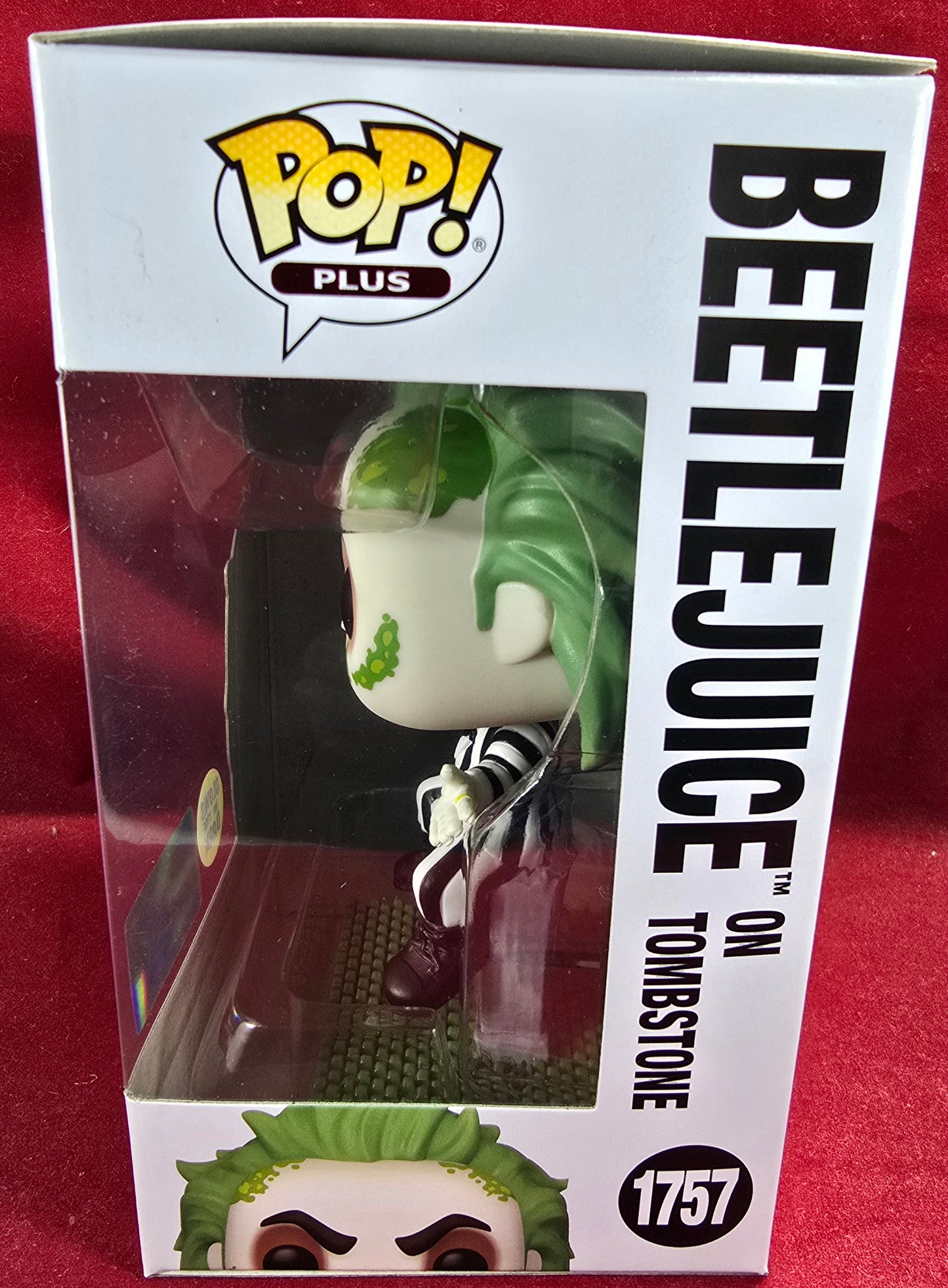 Beetlejuice entertainment earth exclusive funko # 1757 (nib) With pop protector
