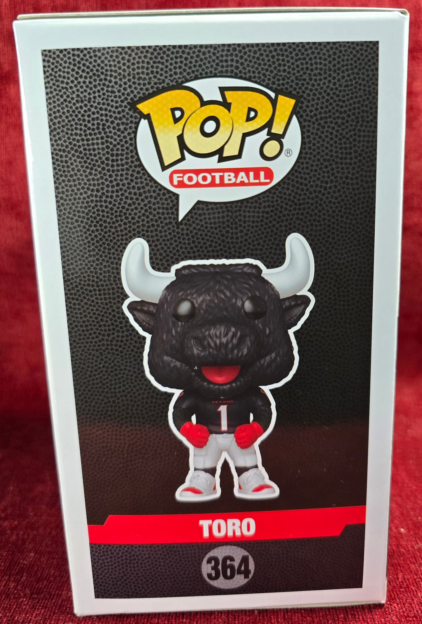 Funko POP! Football: Toro #364 (Nib)
With pop protector