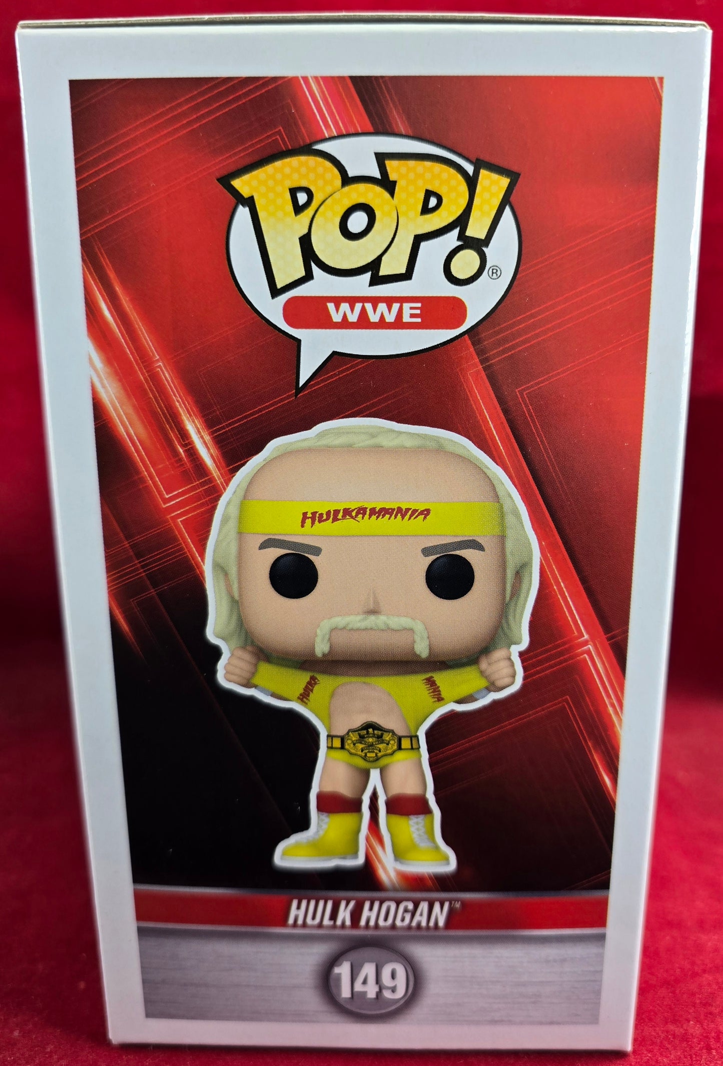 Hulk hogan funko # 149 (nib)
With pop protector