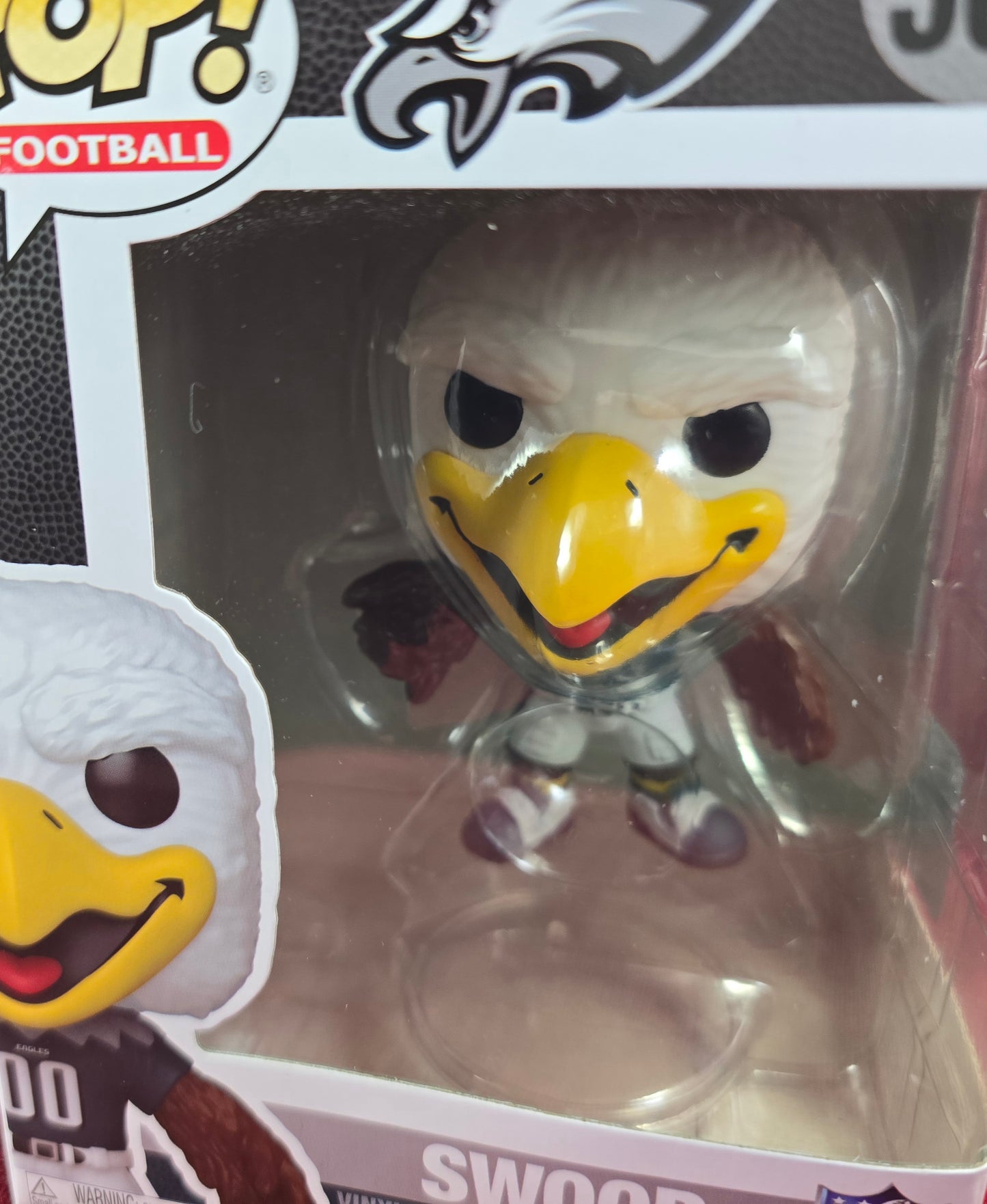 Funko! Football: Swoop # 361 (Nib)
With pop protector