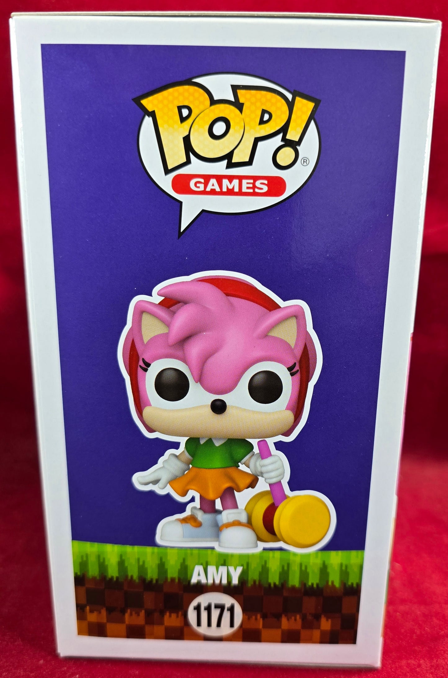 Amy Rose Funko # 1171 (Nib)
With pop protector