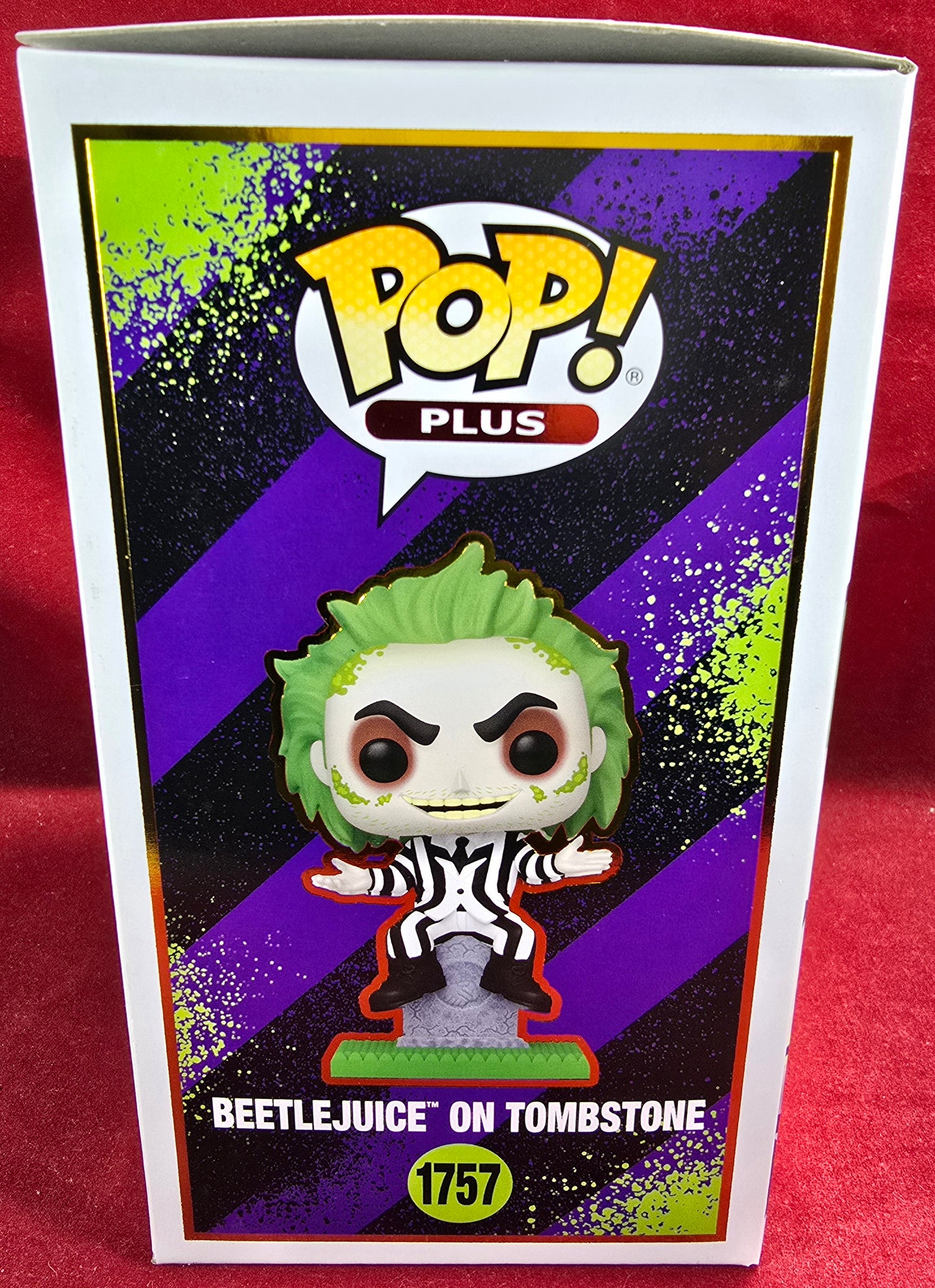 Beetlejuice entertainment earth exclusive funko # 1757 (nib) With pop protector