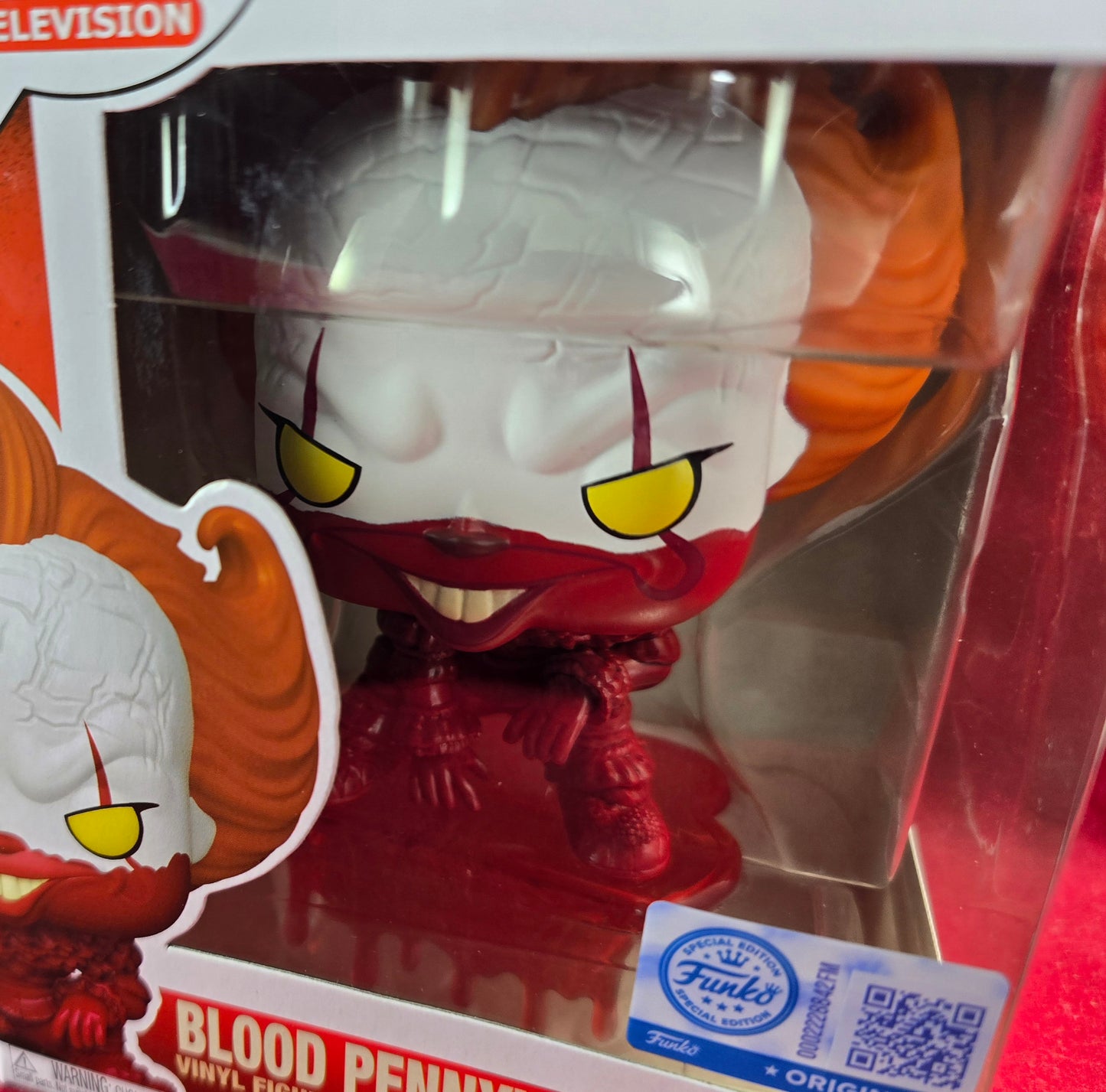 Blood Pennywise Entertainment Earth Exclusive Funko # 1866 (Nib)
With pop protector