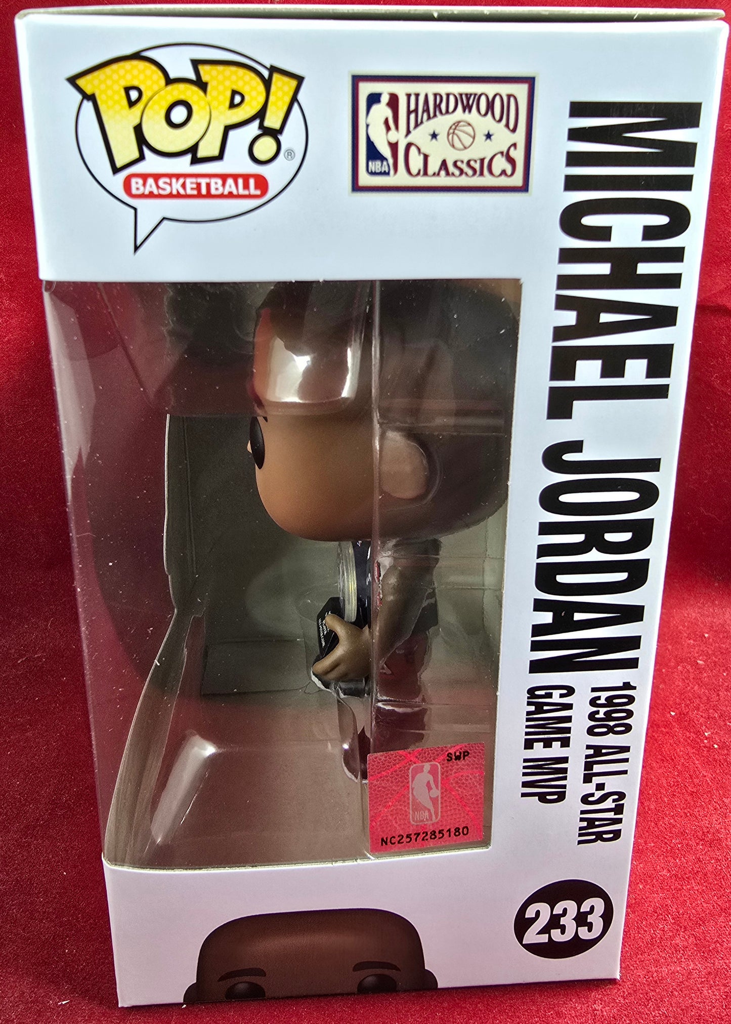 Funko POP! Vinyl: Michael Jordan # 233 (Nib) 
With pop protector
