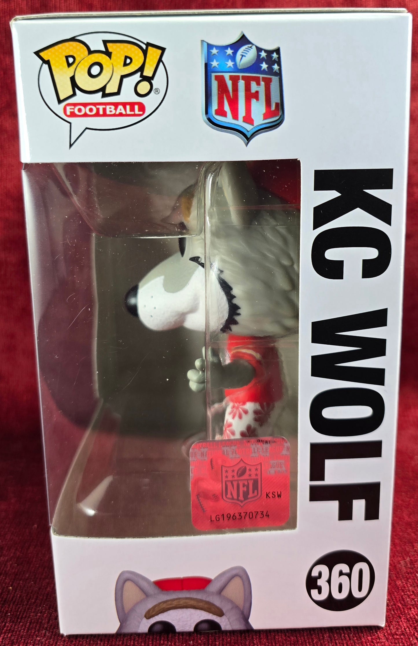 Funko! Football: Kc Wolf # 360 (Nib) 
With pop protector