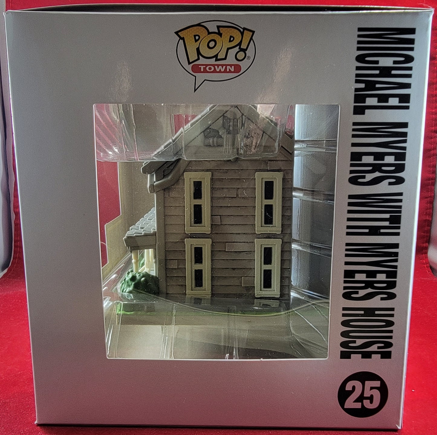 Michael Meyers with Myers house spirit exclusive funko # 25 (nib)
