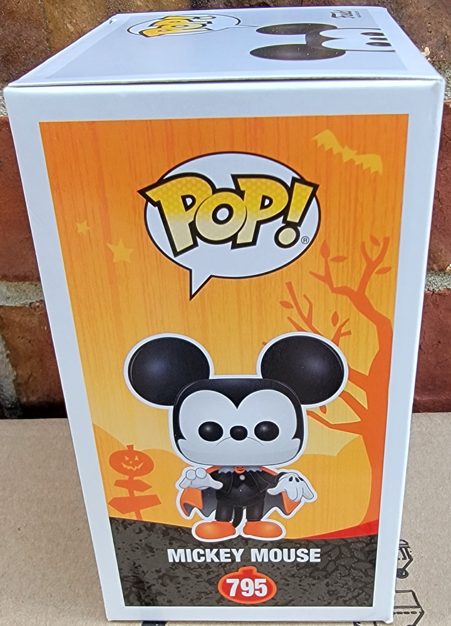 Mickey mouse funko # 795 (nib)