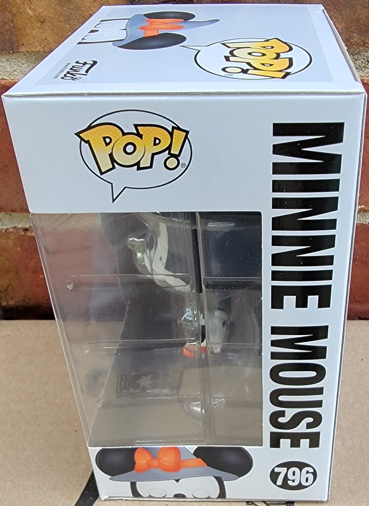 Minnie mouse funko # 796