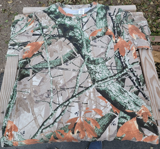 Brand new outfitters ridge xl t-shirt