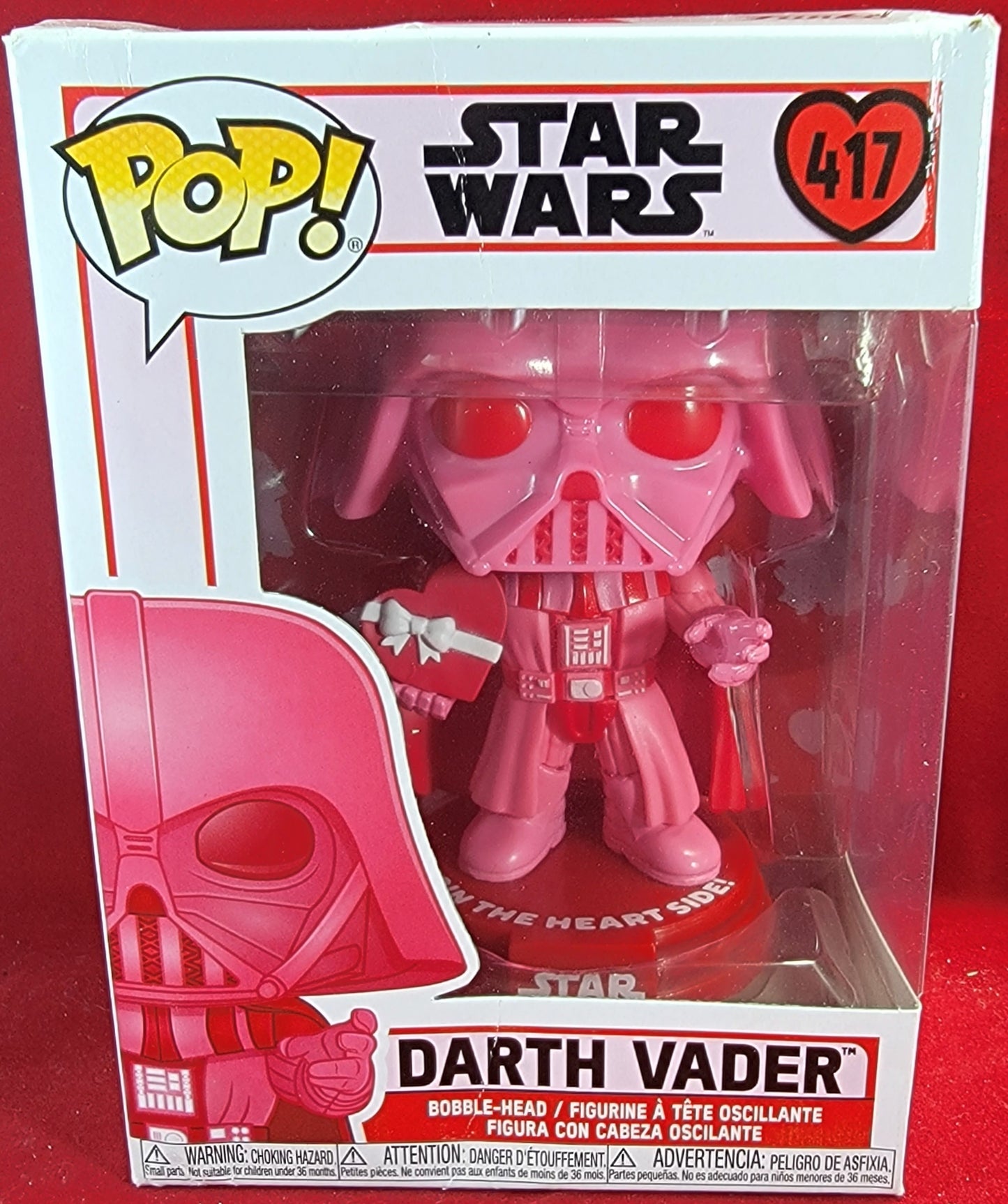 Darth Vader Valentine's Funko # 417 Star Wars (nib)
Darth vader with a box of chocolates and the words "join the heart side  !"  Box has some damage so please refer to pictures.  Pop will be Shipped in a compatible pop protector.