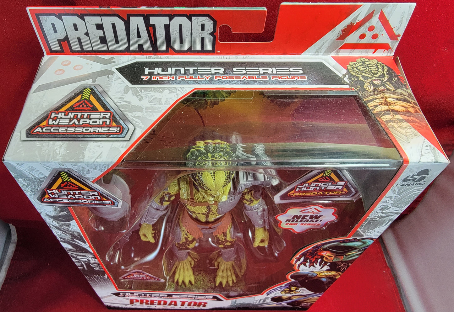7 inch warrior hunter predator (nib) Brand new fully poseable Wal-Mart exclusive jungle hunter predator. 25 point articulation figure from lanard. Excellent condition.
