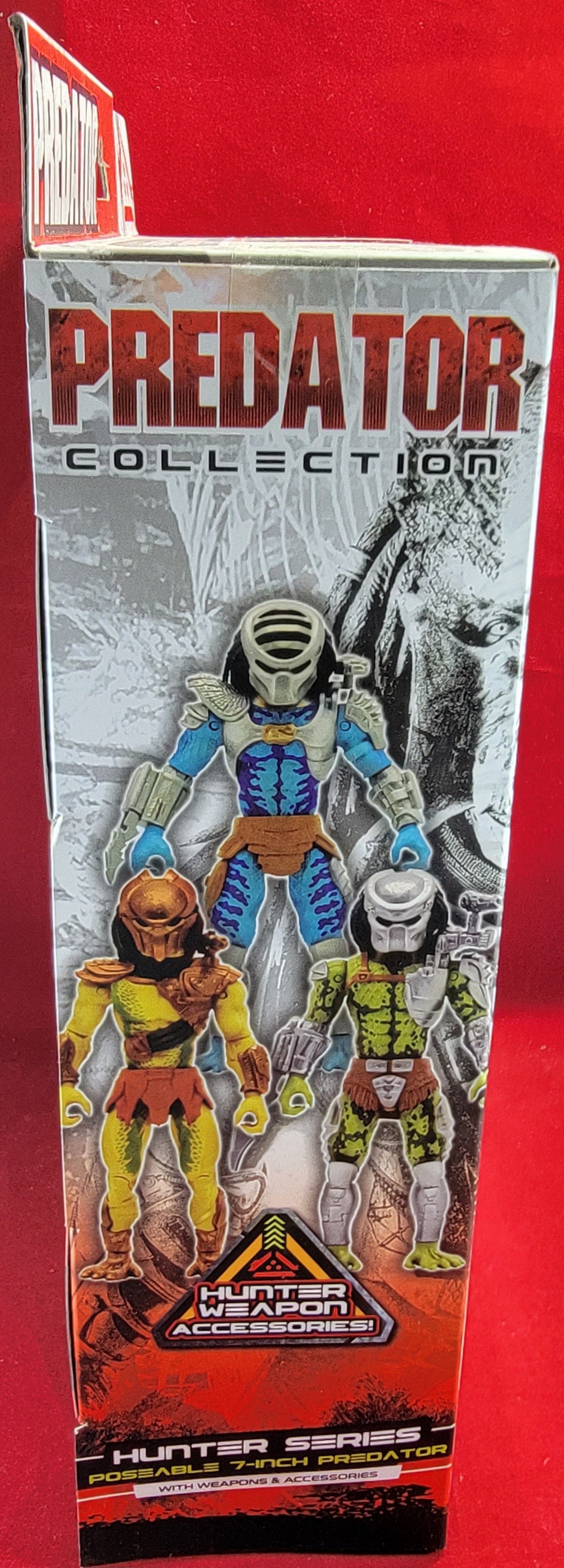 7 inch warrior hunter predator (nib) Brand new fully poseable Wal-Mart exclusive jungle hunter predator. 25 point articulation figure from lanard. Excellent condition.
