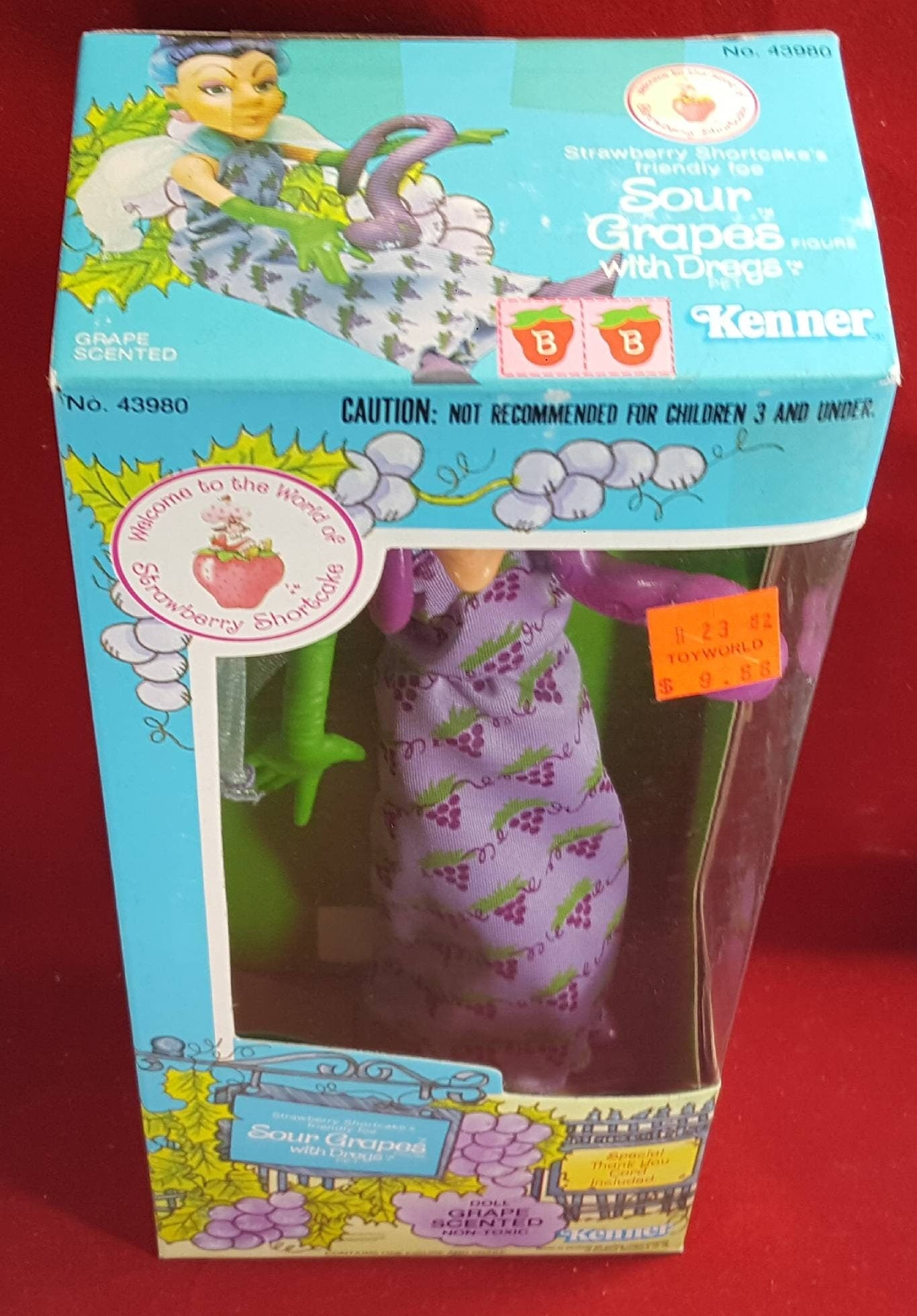 Sour grapes Strawberry Shortcake figure with dregs  nib