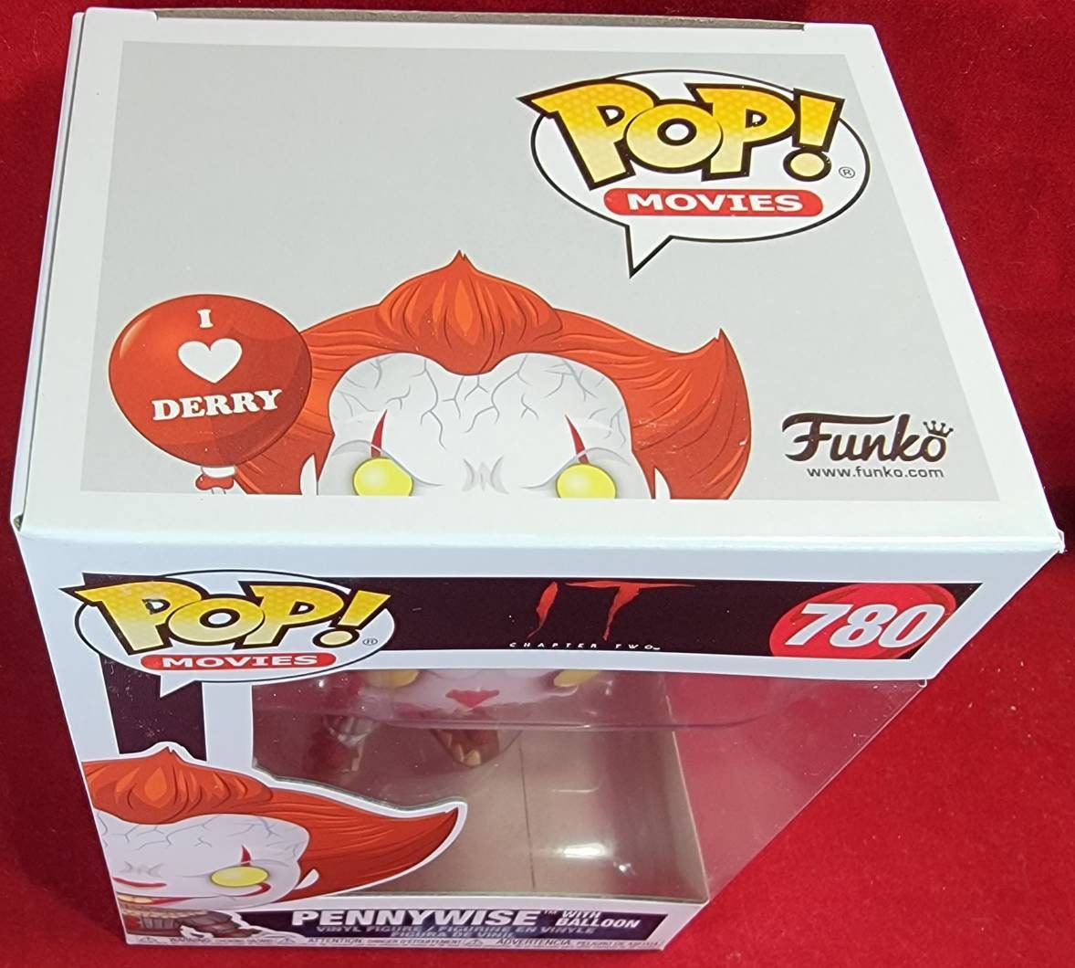 Pennywise with red balloon # 780 funko (nib) with pop protector