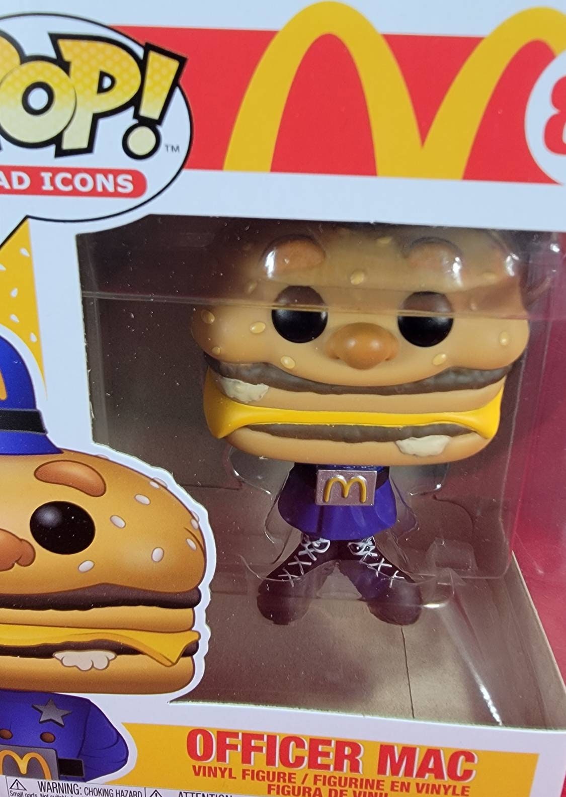 Officer mack funko # 89 (nib)